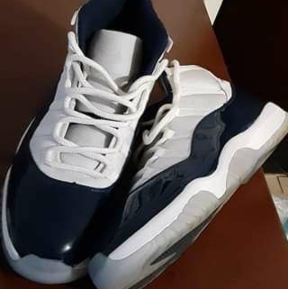 (Text 678-888-5446) Midnight Navy Retro 11's - Picture 2 of 4